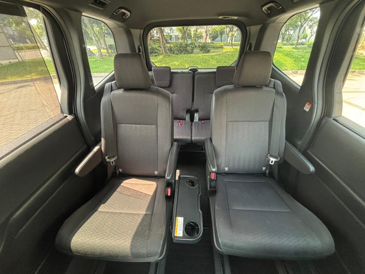 Toyota Voxy 2022